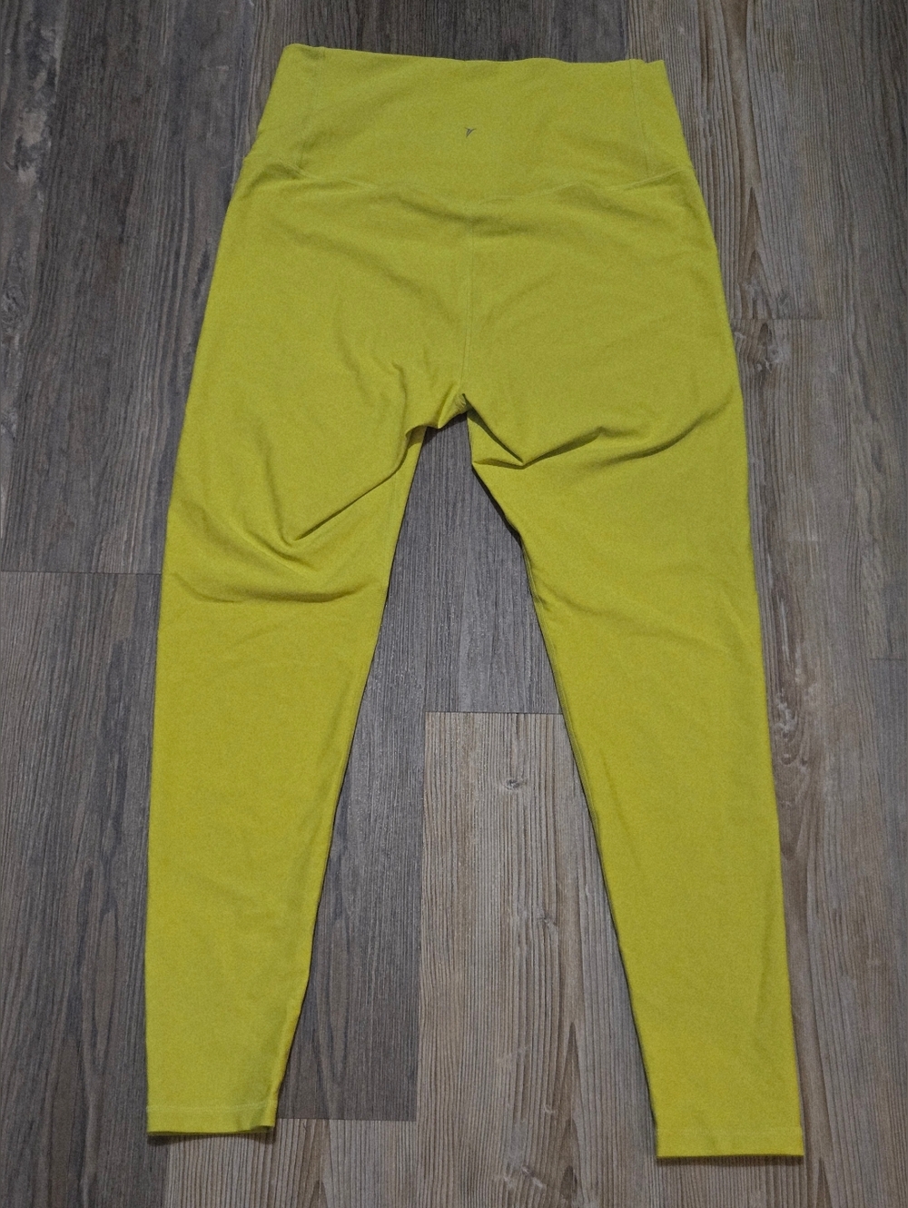 Old Navy Active Bright Lime Workout Leggings - Picture 16 of 16
